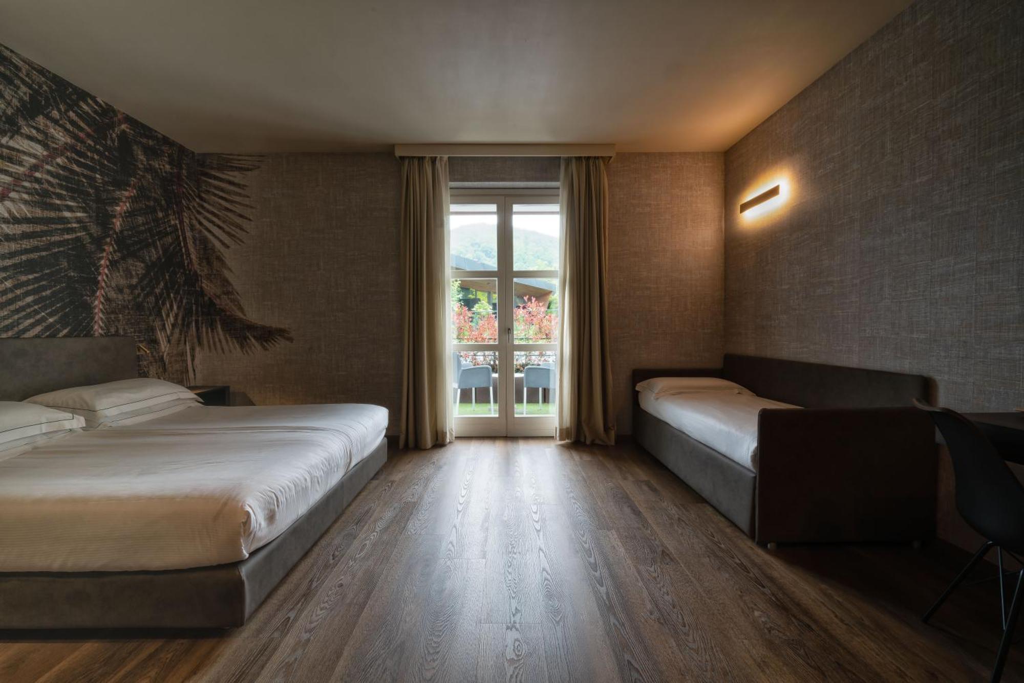 Phi Hotel Piajo نيمْبرو المظهر الخارجي الصورة